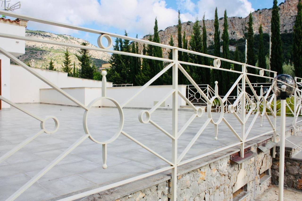 فندق Al Tempio Della Pace كاريني المظهر الخارجي الصورة
